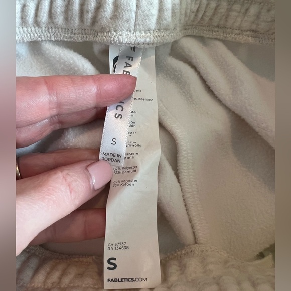 Fabletics Heather Cream Quarter-Zip and jogger sweatsuit, size small, EUC - Picture 12 of 15